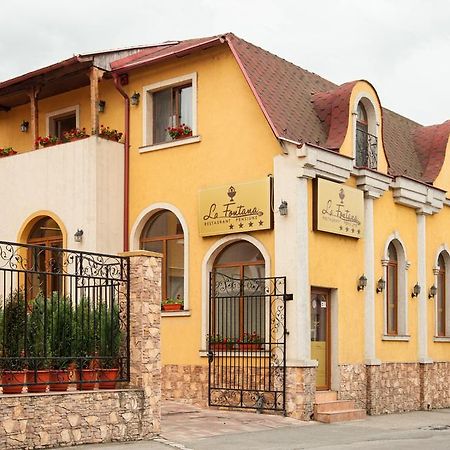 Pension La Fontana Baia Mare Exterior photo