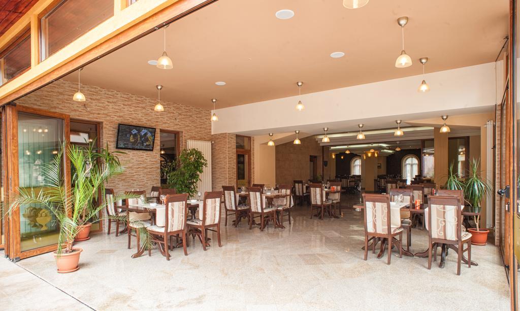 Pension La Fontana Baia Mare Exterior photo