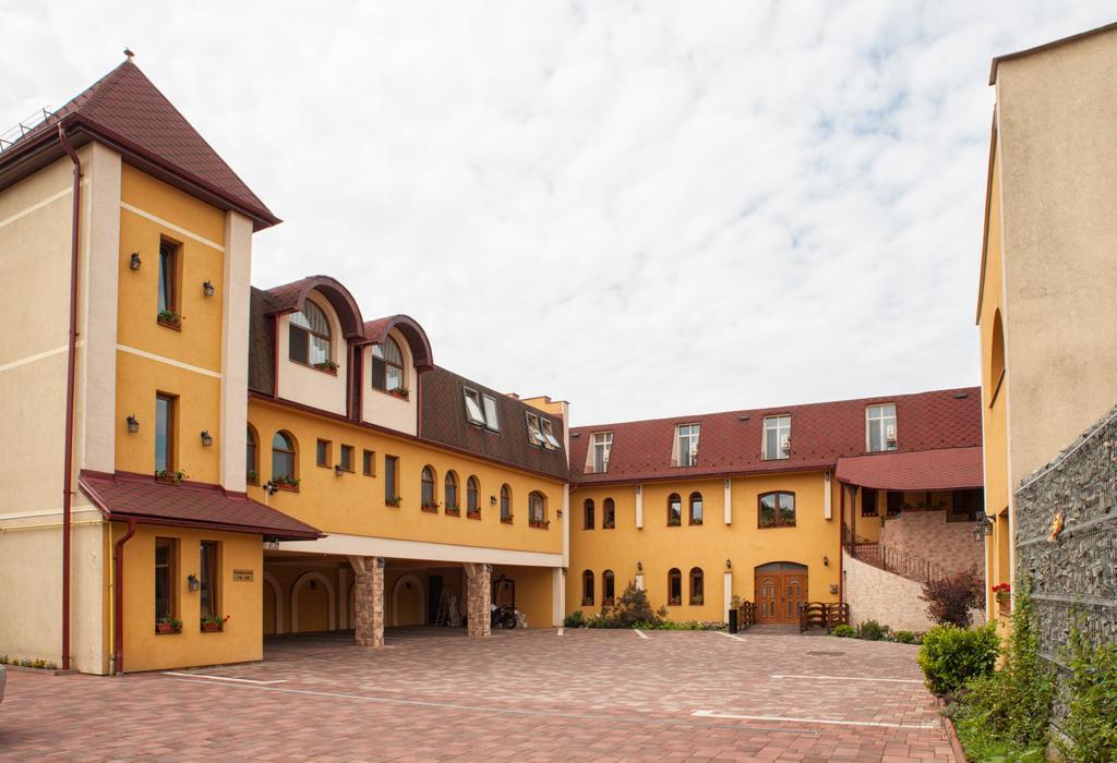 Pension La Fontana Baia Mare Exterior photo