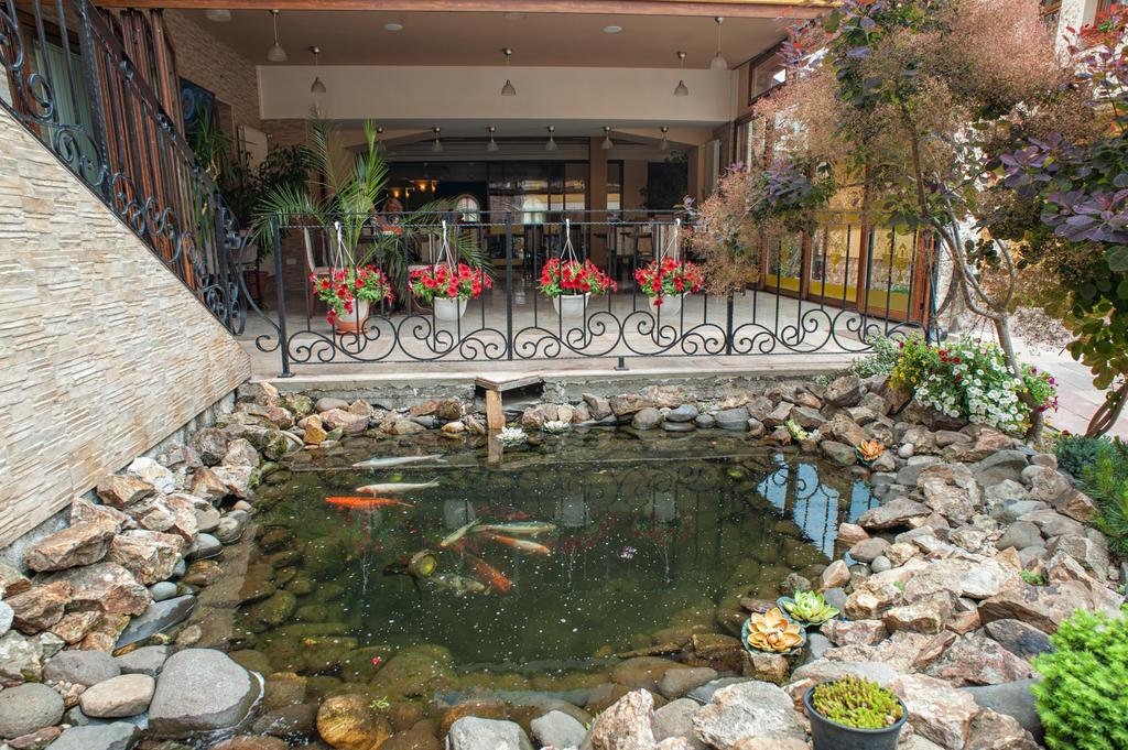 Pension La Fontana Baia Mare Exterior photo