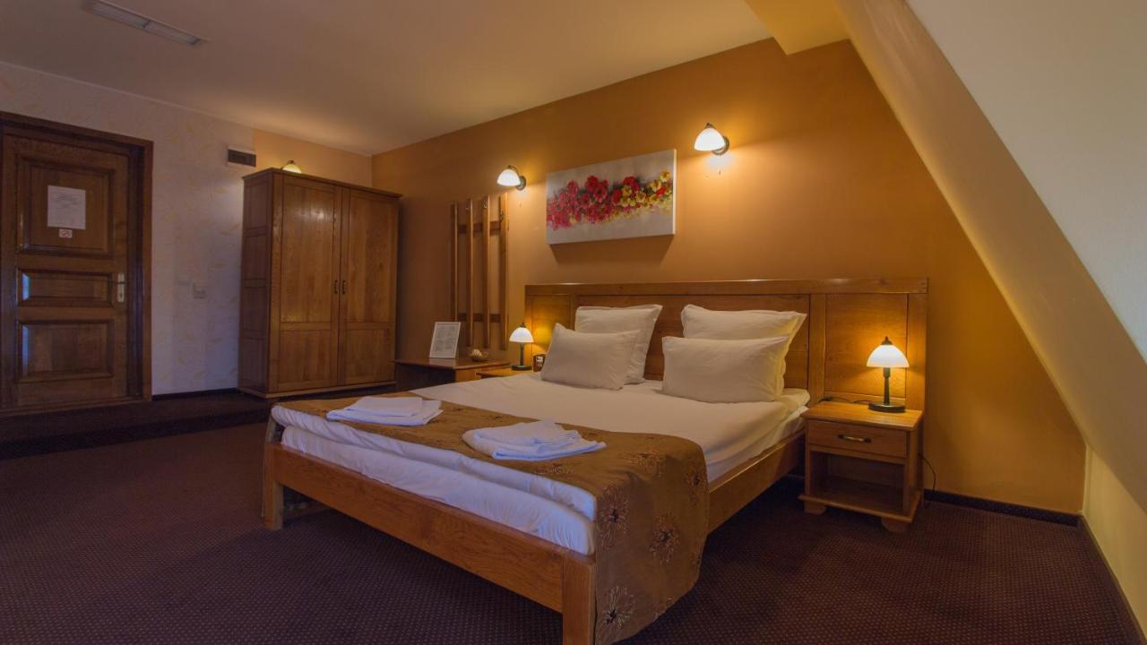 Pension La Fontana Baia Mare Exterior photo