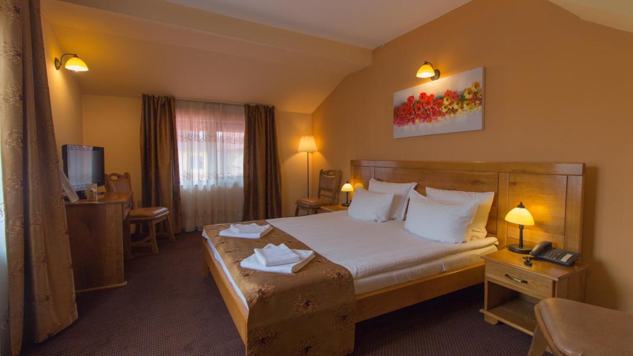 Pension La Fontana Baia Mare Exterior photo